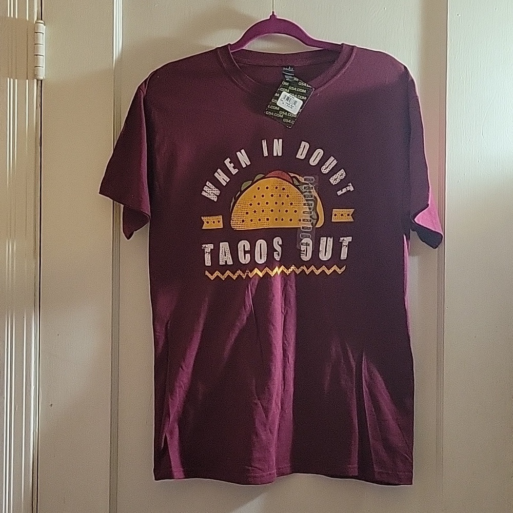 M & O Gold, "When In Doubt Tacos Out" T-shirt, Size: M, NWT